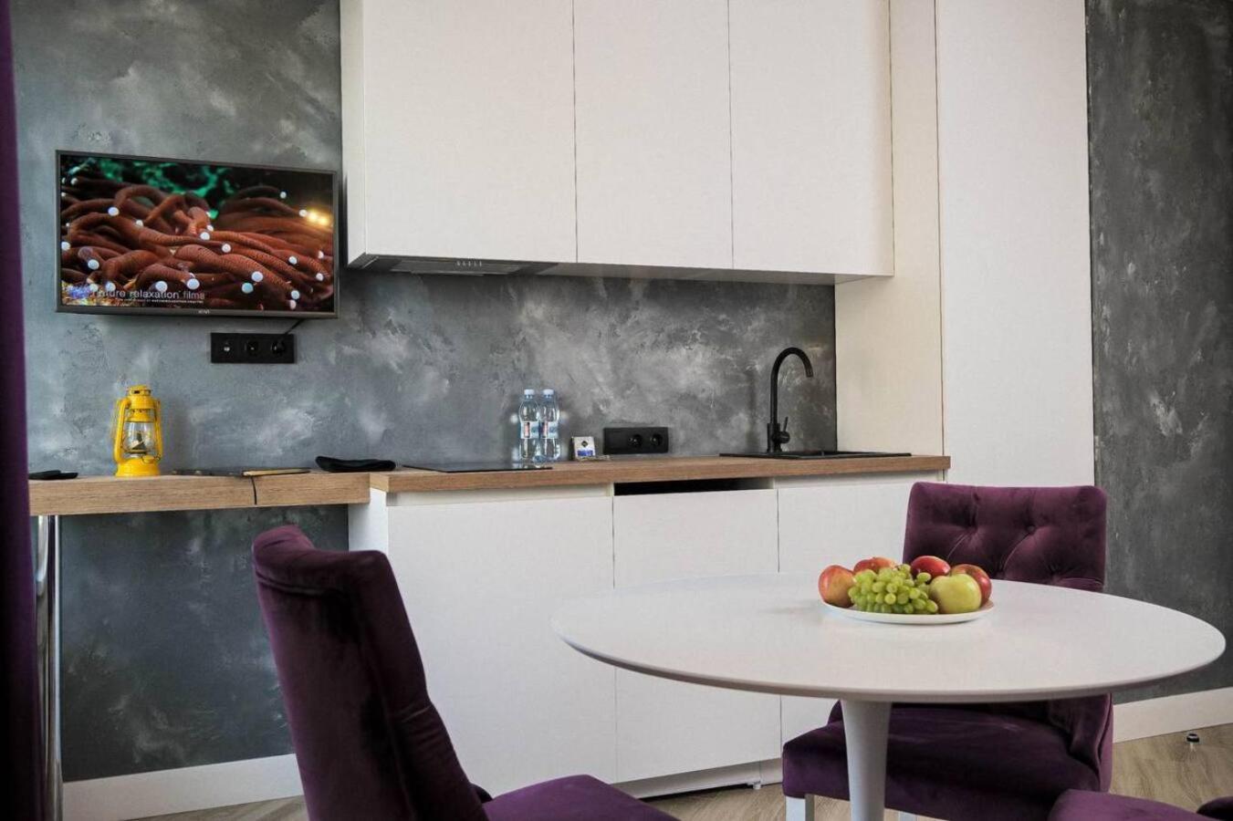 Freedom Apartments In City Center Kijev Kültér fotó