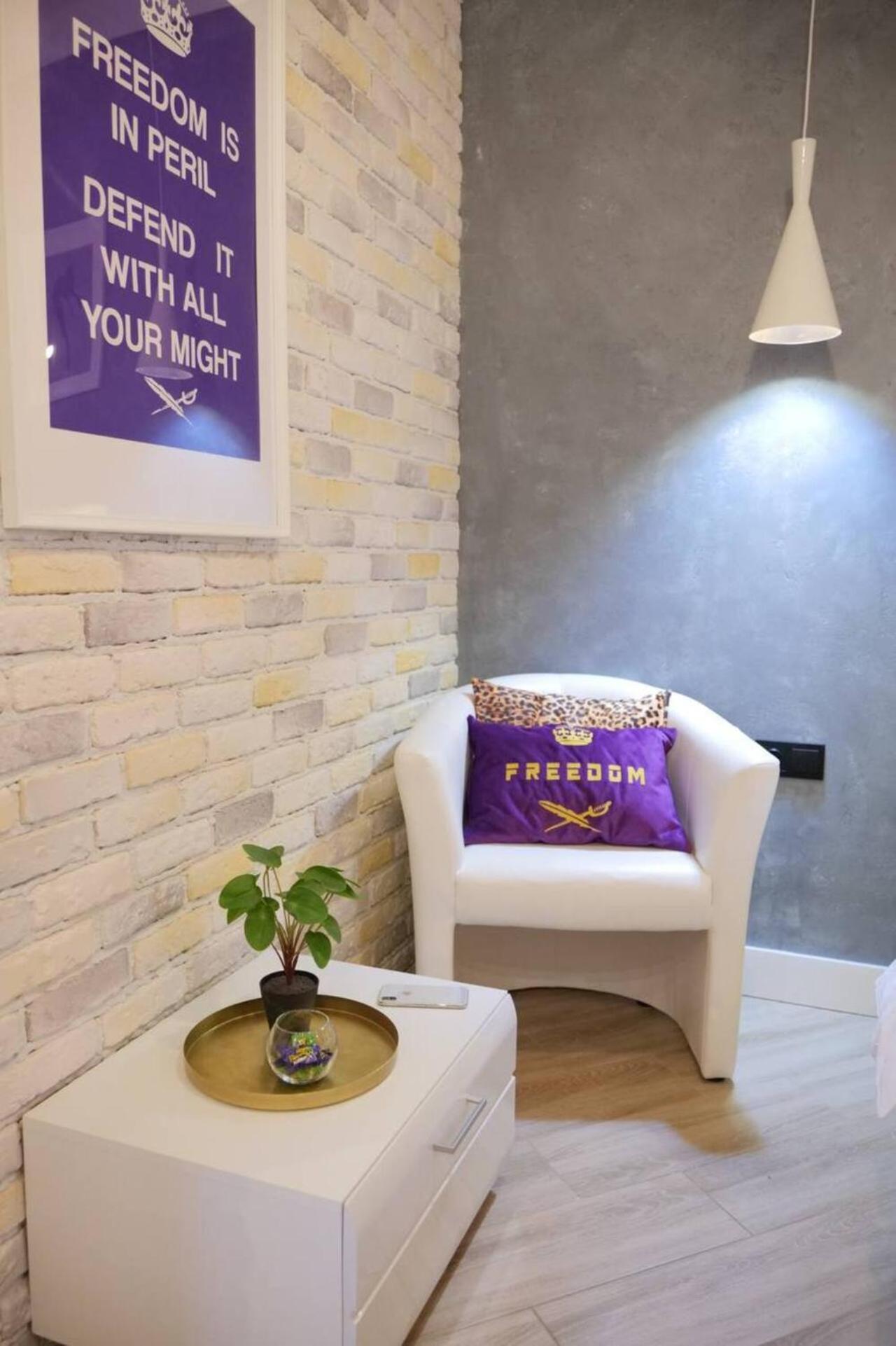 Freedom Apartments In City Center Kijev Kültér fotó